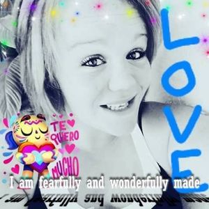 Meet your Posher, Laurie